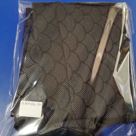 Torrid Black/Blue Metallic Mermaid Scale Leggings Size 3 (3X) Cosplay  Halloween - Picture 16 of 16